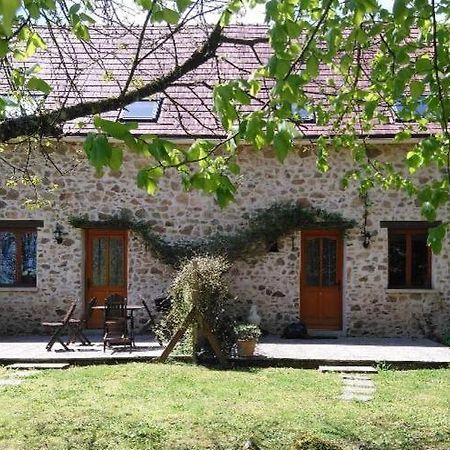 Gite Du Sorbier Le Chalard Exterior photo