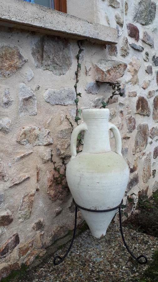 Gite Du Sorbier Le Chalard Exterior photo